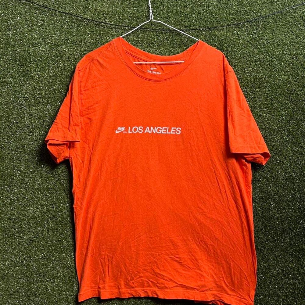 Nike Men's Orange T-shirt